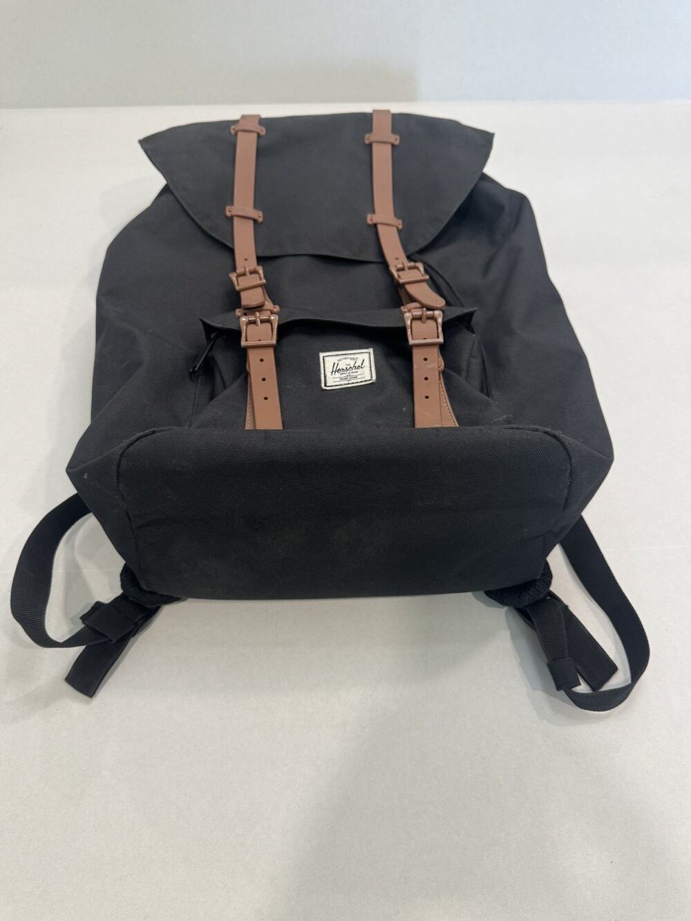 Herschel Little America Backpack-black